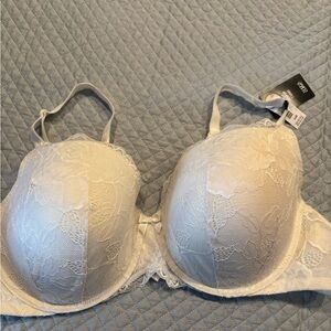 Torrid Ivory Lace Push Up Tshirt Bra